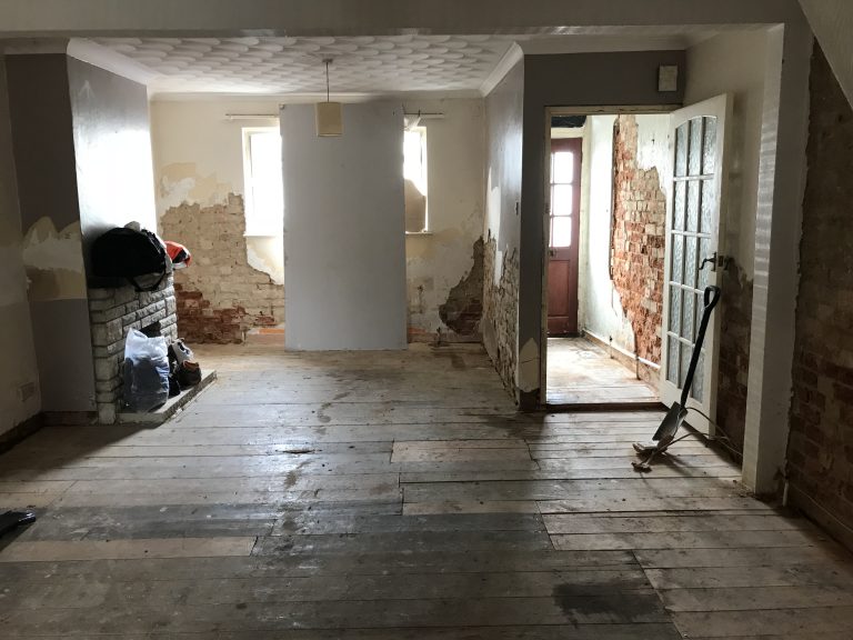 Swindon uninhabited house refurbishment, photo 2