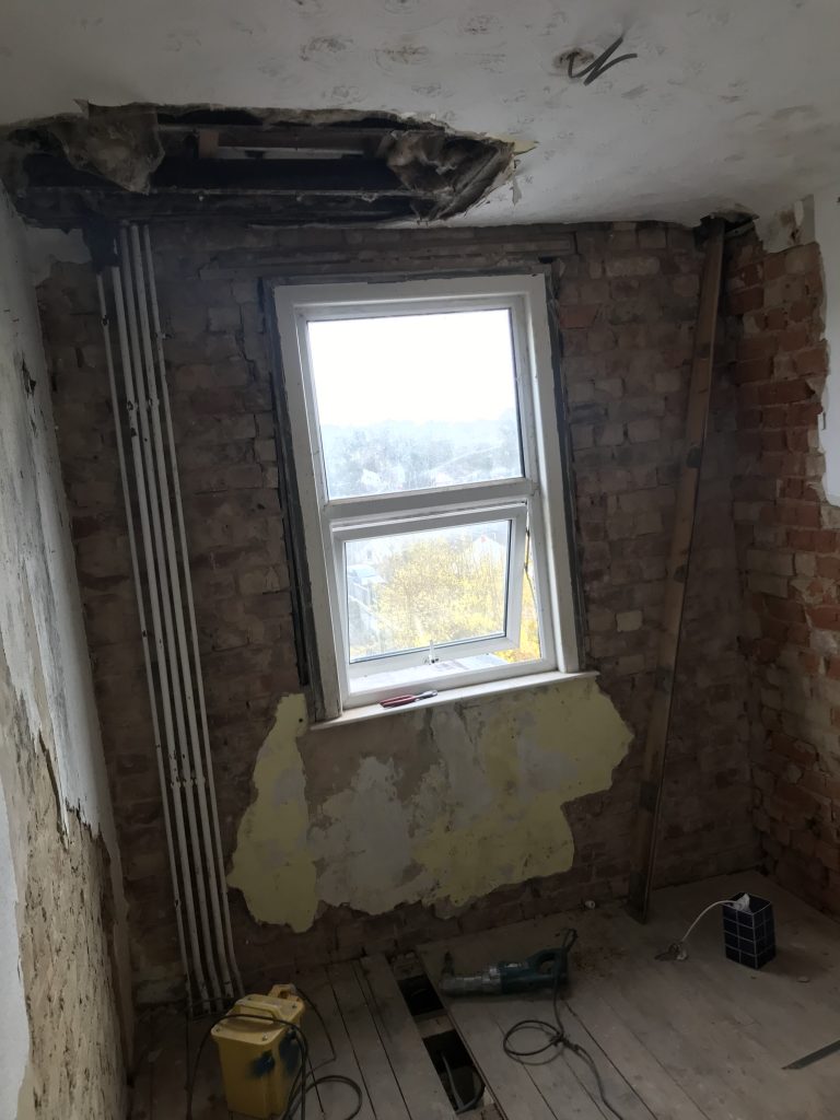 Swindon uninhabited house refurbishment