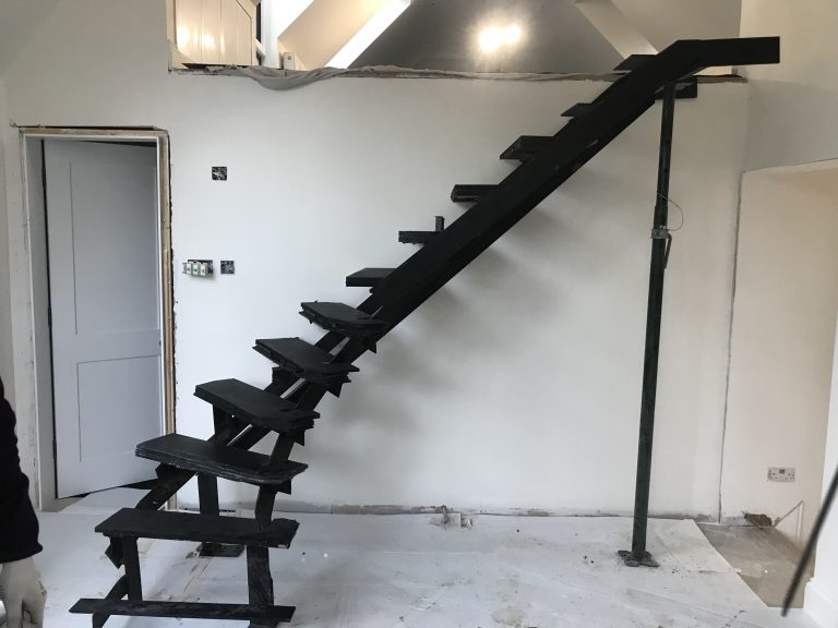Bespoke spiral staircase in Weybridge, photo 5